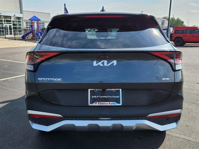 Photo of 2023 Gravity Gray Kia Sportage Hybrid
