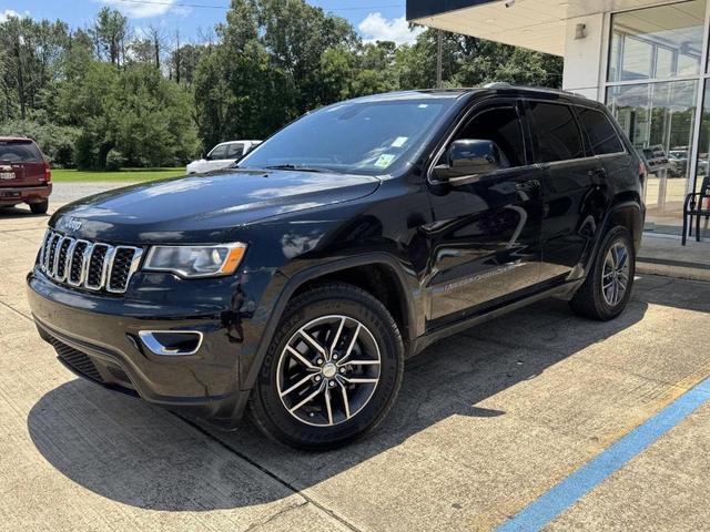 Photo of 2018 Diamond Black Jeep Grand Cherokee