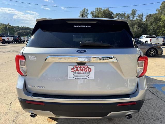 Photo of 2023 Iconic Silver Metallic Ford Explorer