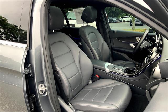 Photo of 2022 GREY Mercedes-Benz GLC 300