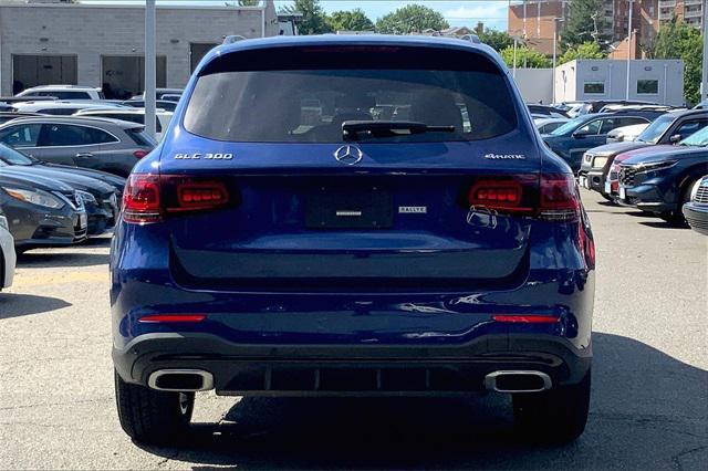 Photo of 2021 Blue Mercedes-Benz GLC 300