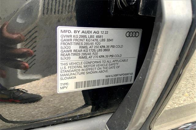 Photo of 2023 Mythos Black Metallic Audi Q7