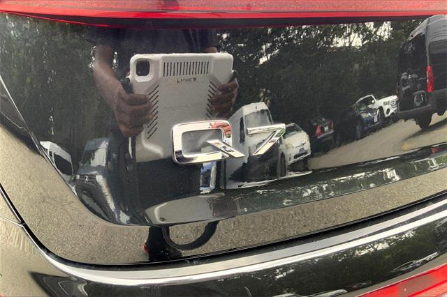 Photo of 2023 Mythos Black Metallic Audi Q7