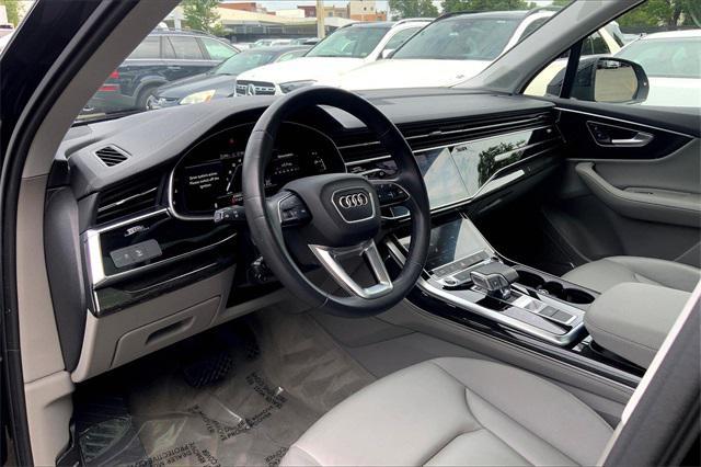 Photo of 2023 Mythos Black Metallic Audi Q7