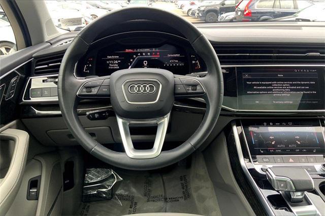 Photo of 2023 Mythos Black Metallic Audi Q7