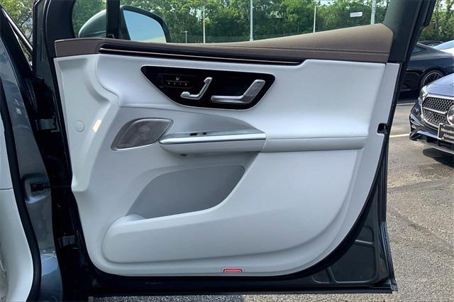 Photo of 2023 Selenite Grey Metallic Mercedes-Benz EQE 350