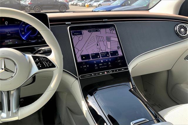 Photo of 2023 Selenite Grey Metallic Mercedes-Benz EQE 350