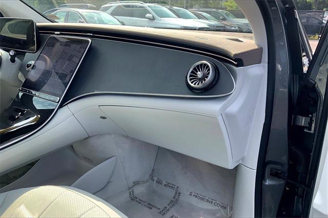 Photo of 2023 Selenite Grey Metallic Mercedes-Benz EQE 350