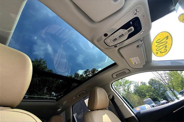 Photo of 2025 Mythos Black Metallic Audi Q7