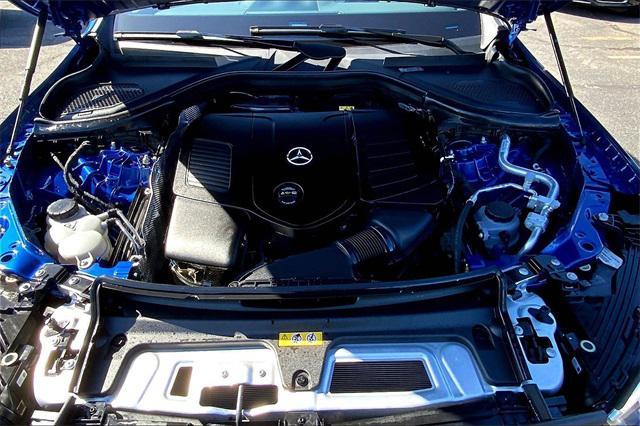 Photo of 2025 Starling Blue Metallic Mercedes-Benz GLC 300