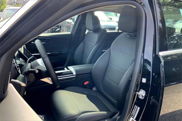 Photo of 2025 Black Mercedes-Benz C-Class