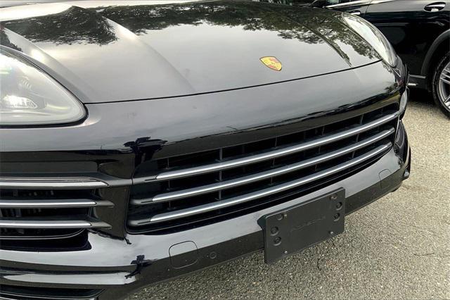 Photo of 2019 Jet Black Metallic Porsche Cayenne