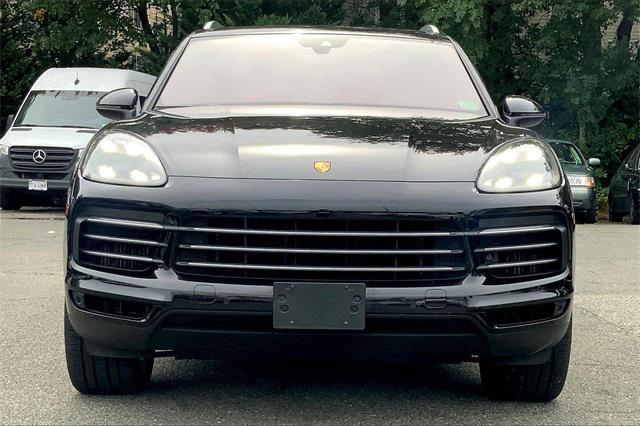 Photo of 2019 Jet Black Metallic Porsche Cayenne