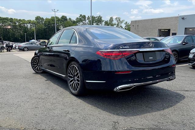 Photo of 2024 BLUE Mercedes-Benz S-Class