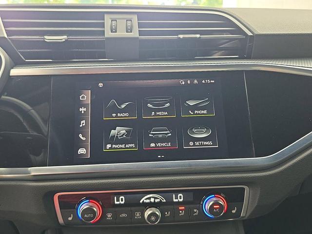 Photo of 2022 Chronos Gray Metallic Audi Q3