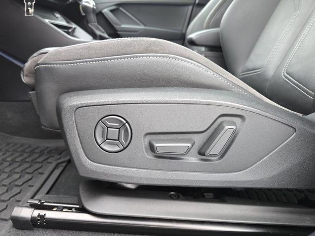 Photo of 2022 Chronos Gray Metallic Audi Q3