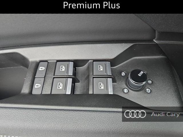 Photo of 2025 Navarra Blue Metallic Audi Q4 e-tron