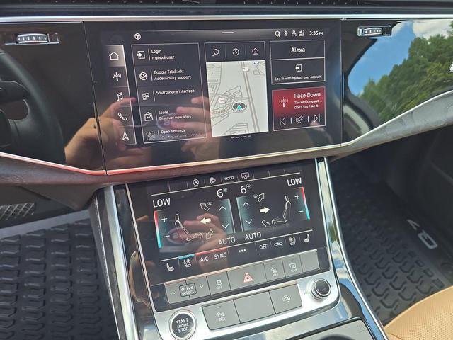 Photo of 2025 Satellite Silver Metallic Audi Q7