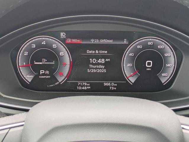 Photo of 2024 Arkona White Audi Q5