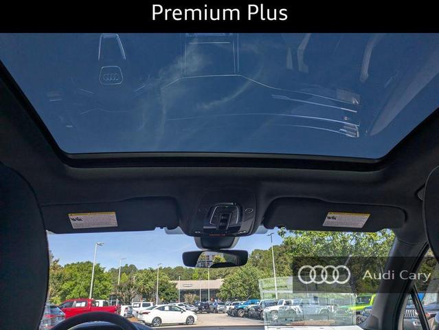 Photo of 2025 Mythos Black Metallic Audi Q7