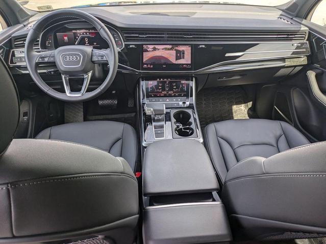 Photo of 2025 Mythos Black Metallic Audi Q7