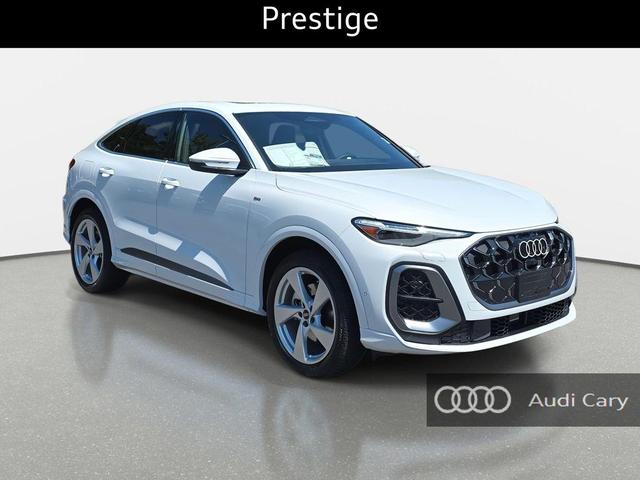 Photo of 2025 Glacier White Audi Q5 Sportback