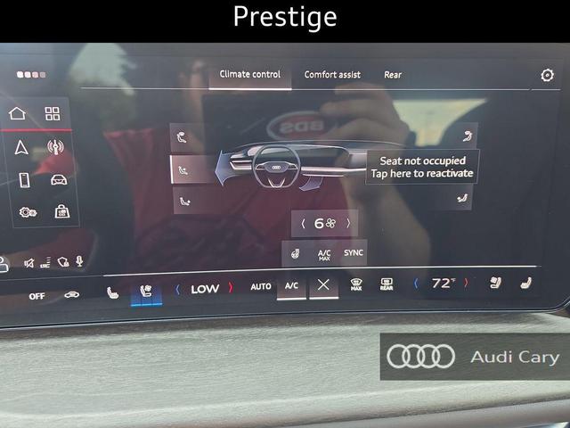 Photo of 2025 Glacier White Audi Q5 Sportback