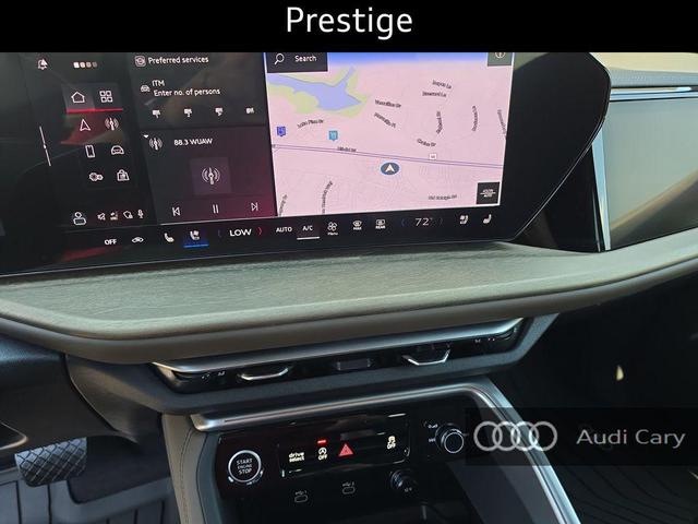Photo of 2025 Glacier White Audi Q5 Sportback