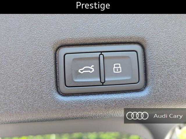 Photo of 2025 Glacier White Audi Q5 Sportback