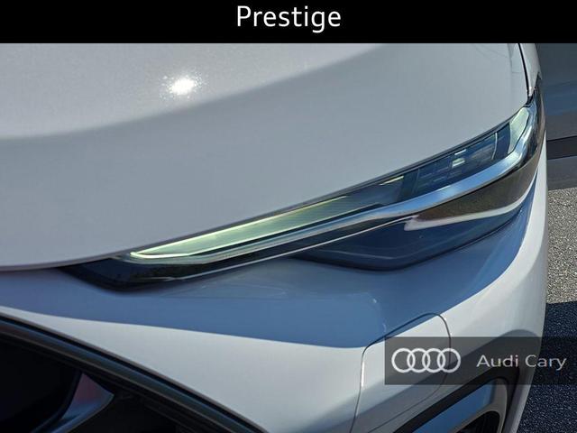 Photo of 2025 Glacier White Audi Q5 Sportback
