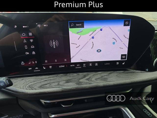 Photo of 2025 Tambora Gray Metallic Audi Q5