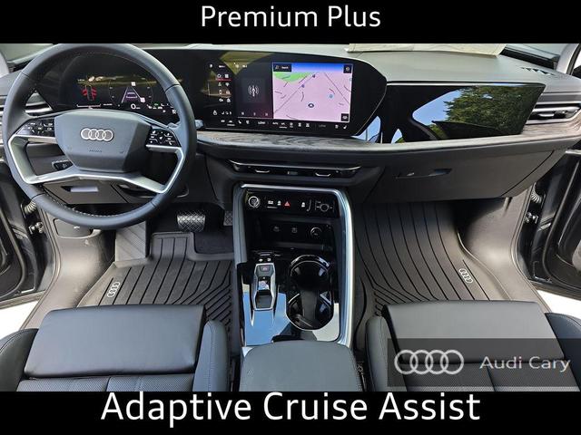 Photo of 2025 Tambora Gray Metallic Audi Q5