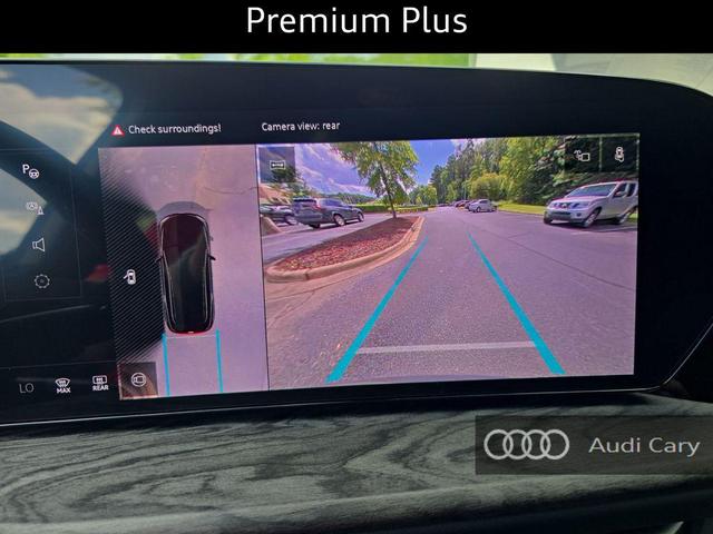 Photo of 2025 Tambora Gray Metallic Audi Q5