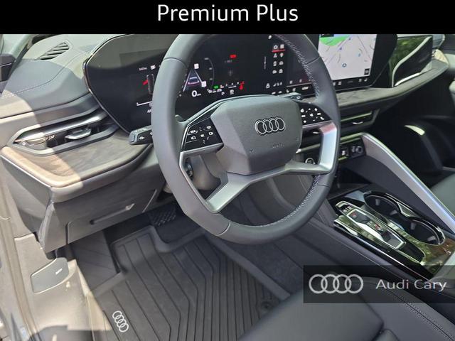 Photo of 2025 Tambora Gray Metallic Audi Q5