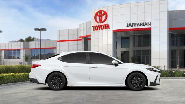 Photo of 2025 Ice Cap Toyota Camry