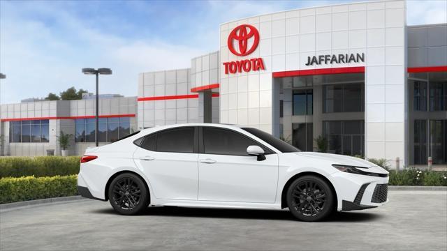 Photo of 2025 Ice Cap Toyota Camry