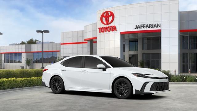 Photo of 2025 Ice Cap Toyota Camry