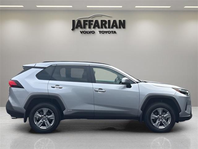 Photo of 2024 Silver Sky Toyota RAV4 Hybrid