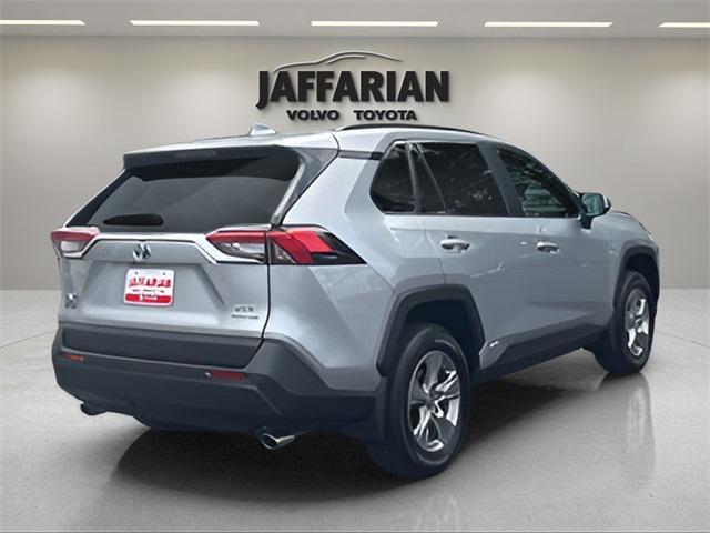 Photo of 2024 Silver Sky Toyota RAV4 Hybrid