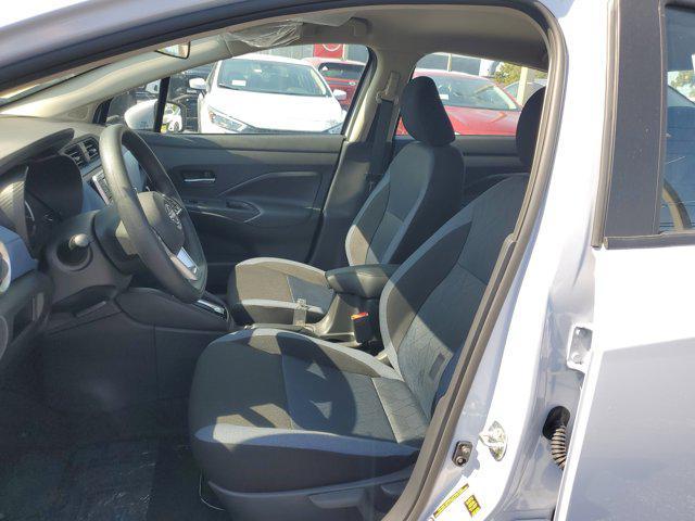Photo of 2025 Gray Sky Pearl Nissan Versa