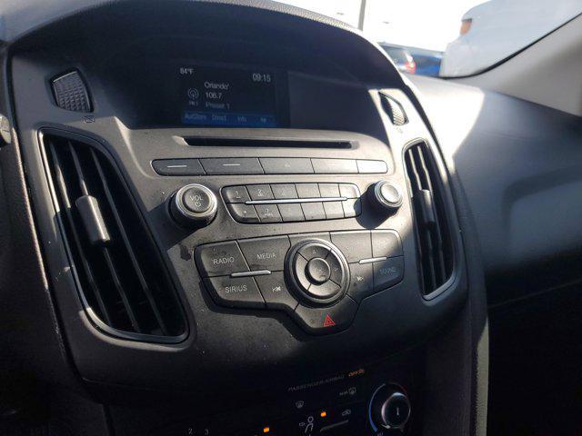 Photo of 2016 Oxford White Ford Focus