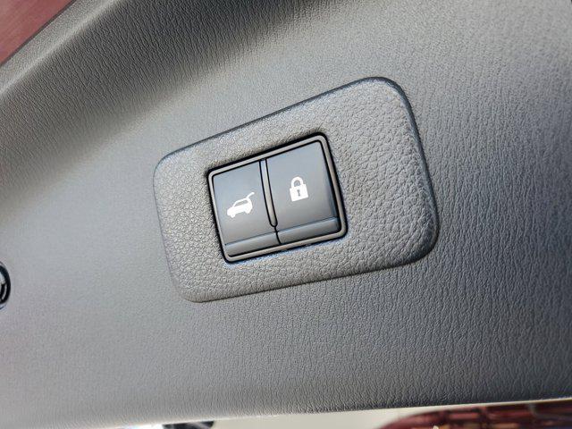 Photo of 2022 Coulis Red Pearl Nissan Armada