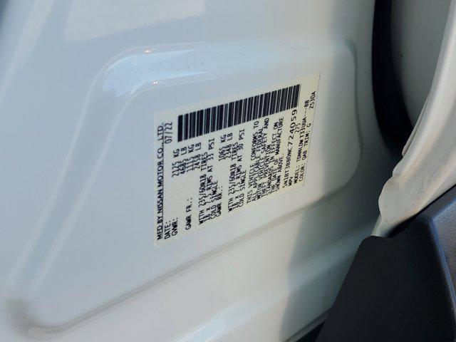Photo of 2022 Pearl White Tricoat Nissan Rogue