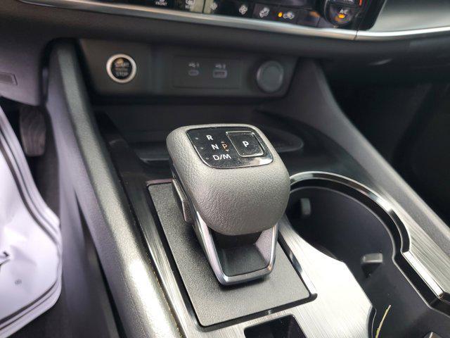 Photo of 2023 Super Black Nissan Rogue