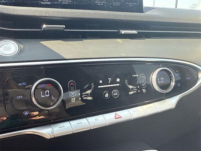 Photo of 2025 Vik Black Genesis GV70
