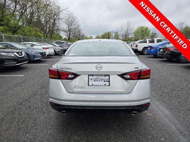 Photo of 2024 Brilliant Silver Metallic Nissan Altima