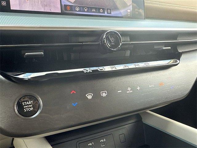 Photo of 2025 Everest White Pearl Tricoat Nissan Murano