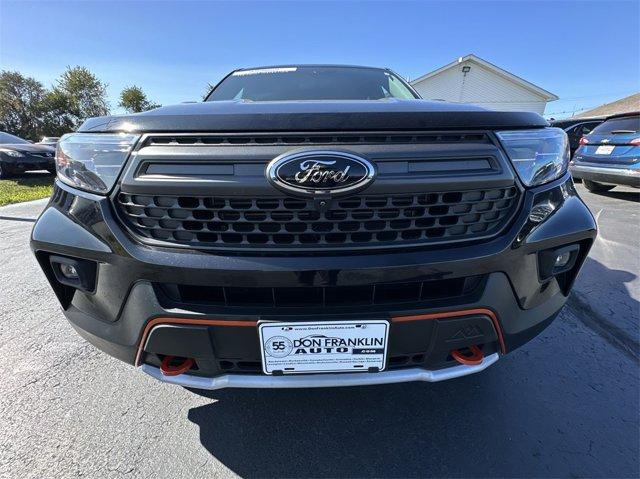 Photo of 2022 Black Ford Explorer