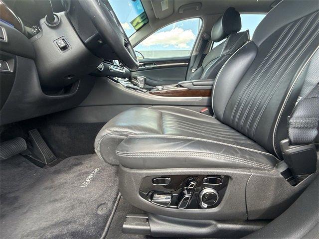 Photo of 2019 Gray Genesis G90