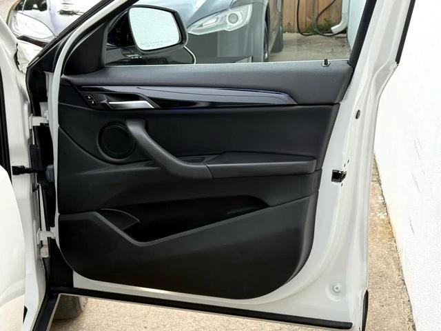 Photo of 2018 White BMW X2